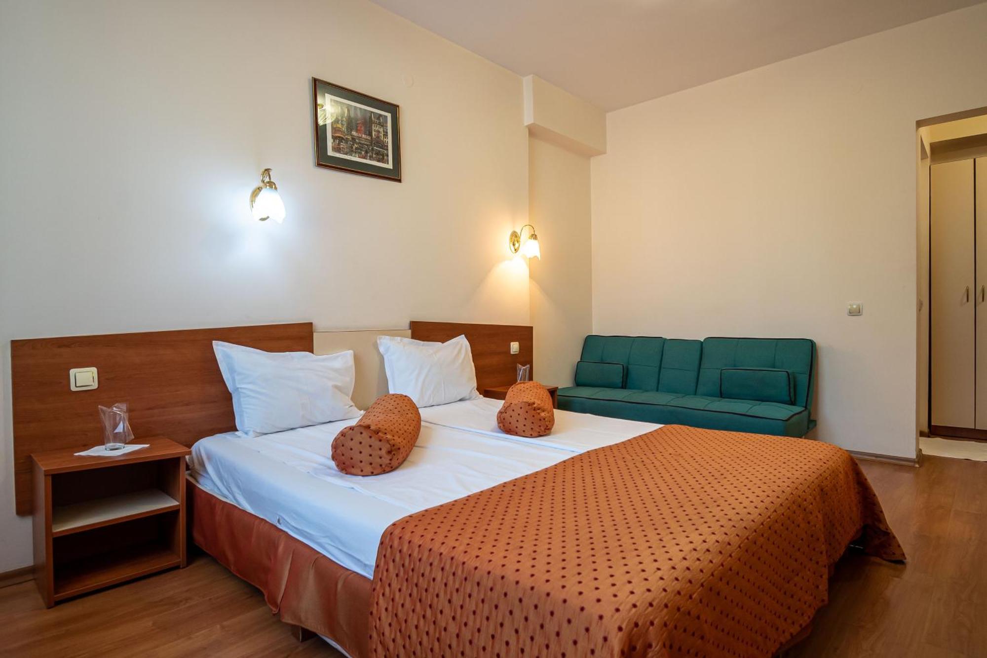 Primavera 2 Hotel Pazardzhik Exterior photo