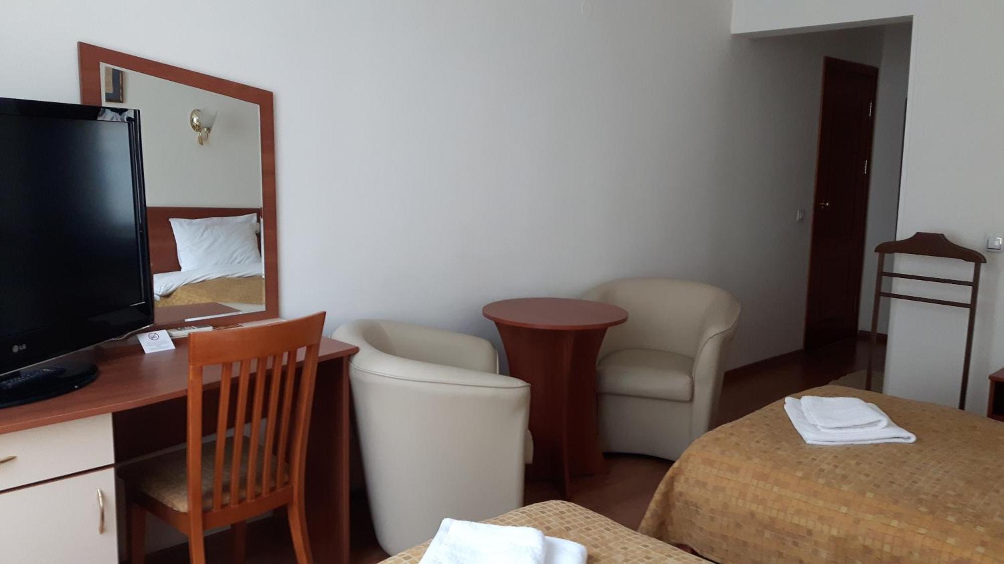 Primavera 2 Hotel Pazardzhik Room photo